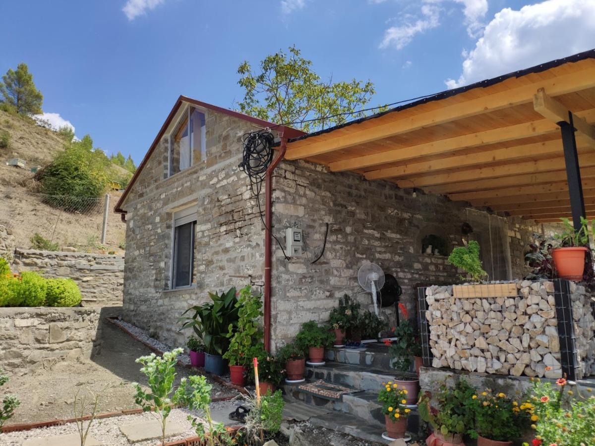 Vila Stone House Kelcyre Exteriér fotografie