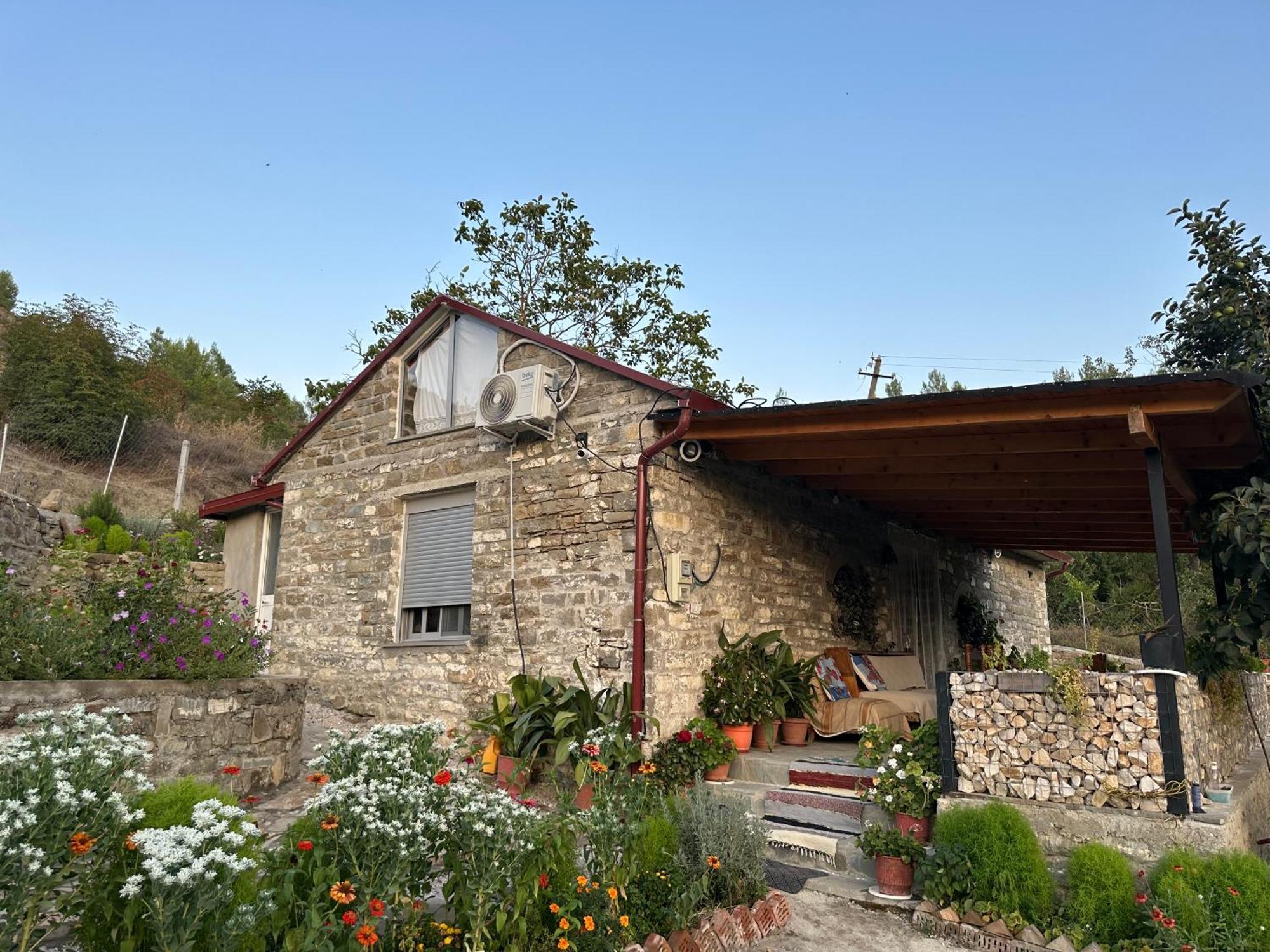 Vila Stone House Kelcyre Exteriér fotografie